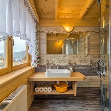 W Bialce Z Jacuzzi W Ogrodzie Chalet