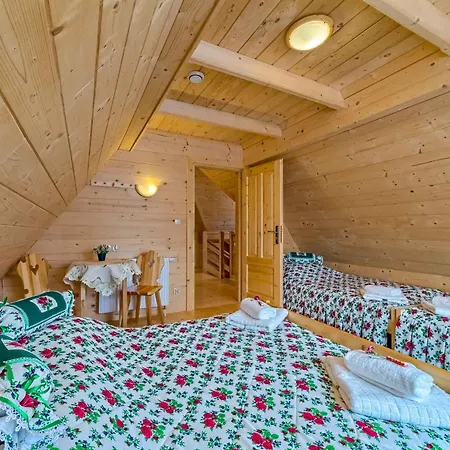 W Bialce Z Jacuzzi W Ogrodzie Alpesi faház Białka Tatrzańska