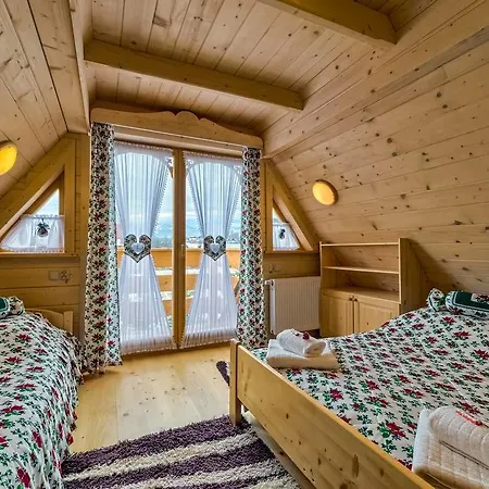 Chalet W Bialce Z Jacuzzi W Ogrodzie