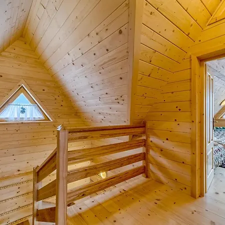 W Bialce Z Jacuzzi W Ogrodzie Chalet