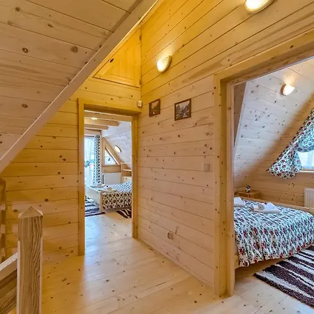 Chalet W Bialce Z Jacuzzi W Ogrodzie *